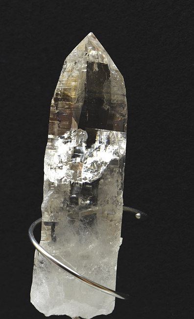 Klare Quarz-Spitze| H: ca. 10 cm, F: Rauris; Finder: Herbert Fletzberger 