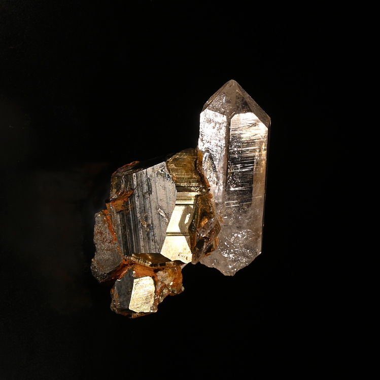 Quarz mit Pyrit, B: 3 cm; F: Platta, Val Medel (GR) | Privatsammlung