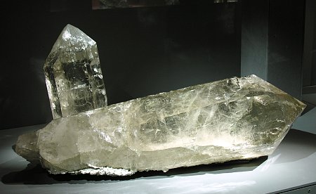 Liegender Riesenkristall| LK: 1m; Fundort: Planggenstock, Göscheneralp (UR)