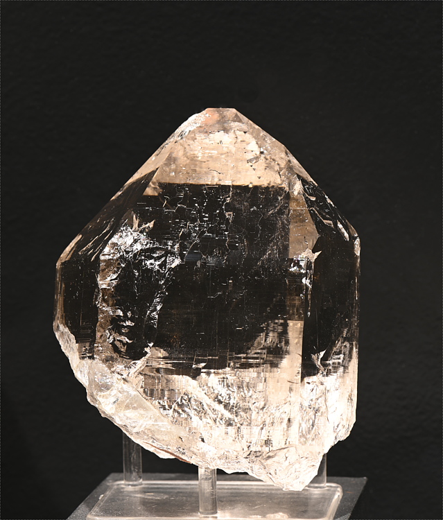 Bergkristall| H: 10 cm; F: Furka, VS; Sammlung: Hermann Bühler †, Ruedi Widmer, Alfred Keller