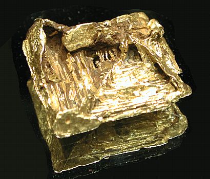 Gold Skelettkristalle| B: 2.5 cm; Deidesiteimen Claim, CA, USA. (Harvard Mineralogical Museum)