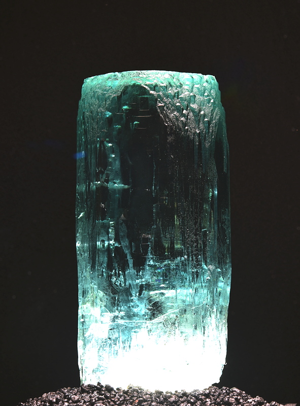 Aquamarin| H: 8.2 cm; F: Medina Mine, Minas Gerais, Brasilien; Sammlung: Euene S. Meieran 
