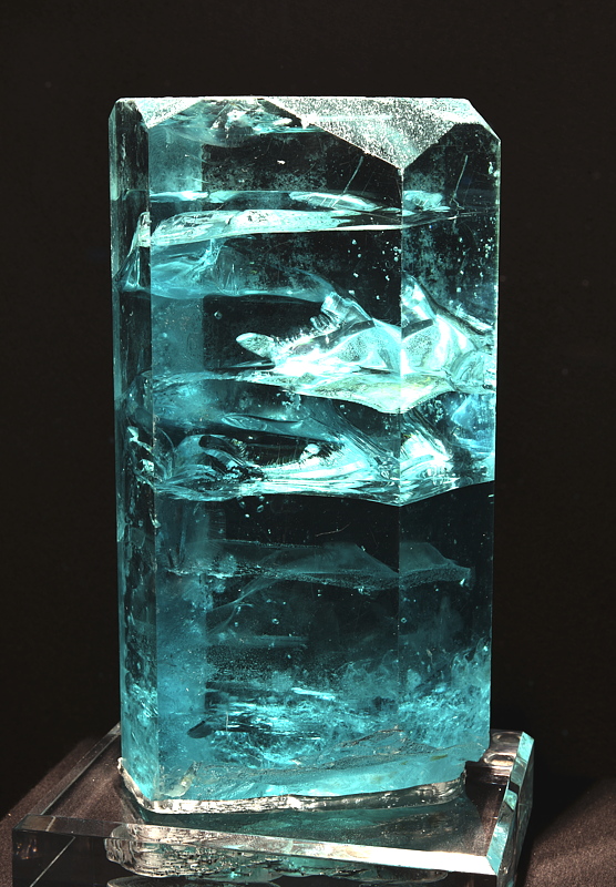 Aquamarin 'Helix'| H: 25 cm; F: Marambaia, Minas Gerais, Brasilien; Sammlung: The Arkenstone 