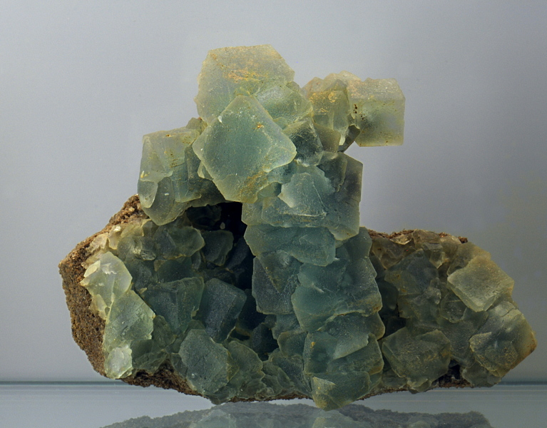 grüner Fluorit auf Matrix| B: 7cm, F: Chobelwand, AI 