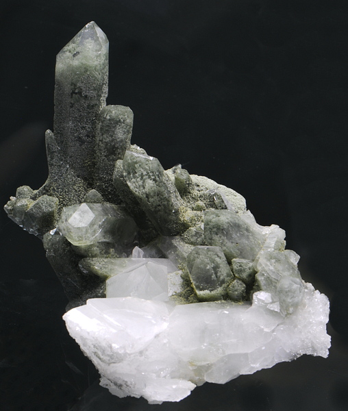 Quarzstufe mit Chloriteinschluss| (Phantom), B: 9 cm, F: Schynschlucht, GR 