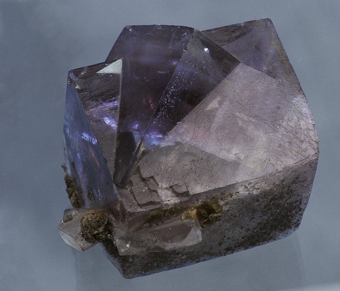 violetter Fluorit (Penetrations-Zwilling)| B: 5 cm, F: Cumberland, England 