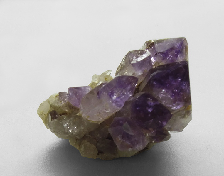 Amethyst| 4x7; Fundort: Lappach; Sammlung: Johann Holzer 