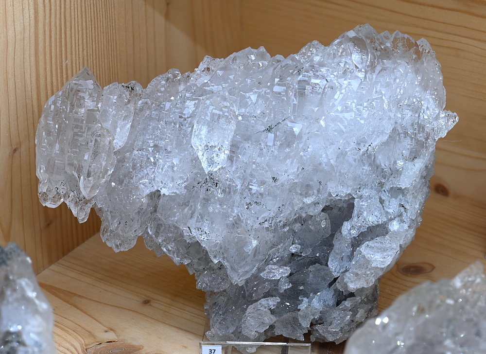 Bergkristallgruppe| B: 14 cm; F: Rauchkofel; Finder: Oswald Enz, Paul Hofer