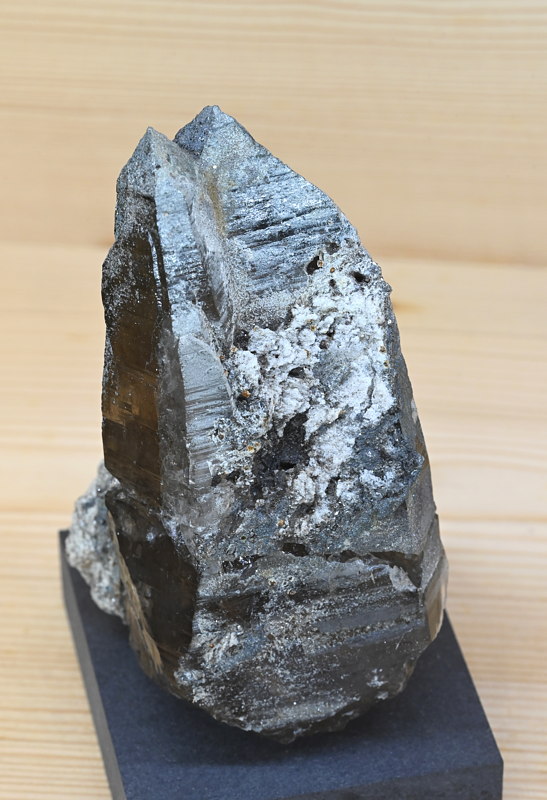 Rauchquarz mit Chlorit | H: 8 cm; F: Ahrntal; Finder: Erwin Zimmerhofer