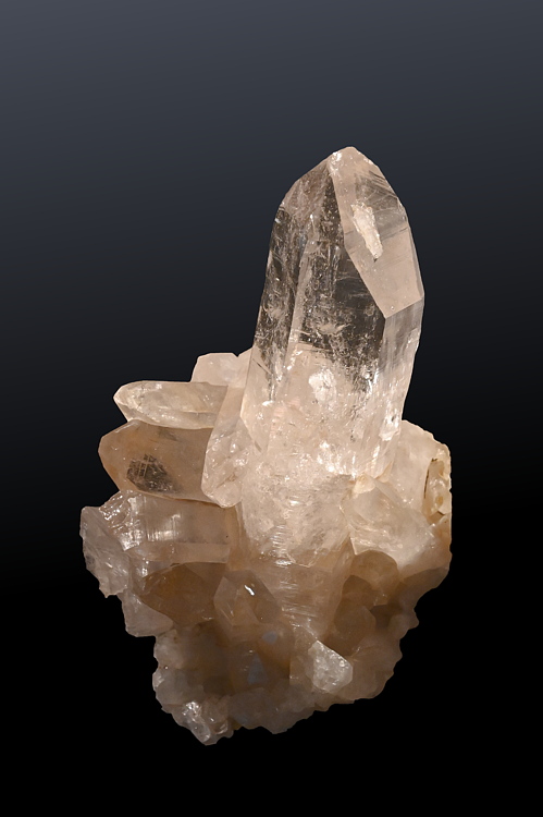 Quarz (Dauphiné-Habitus) H: 10 cm, F: Val Lumnezia, GR| (Kristall-Kabinett Krähenbühl)