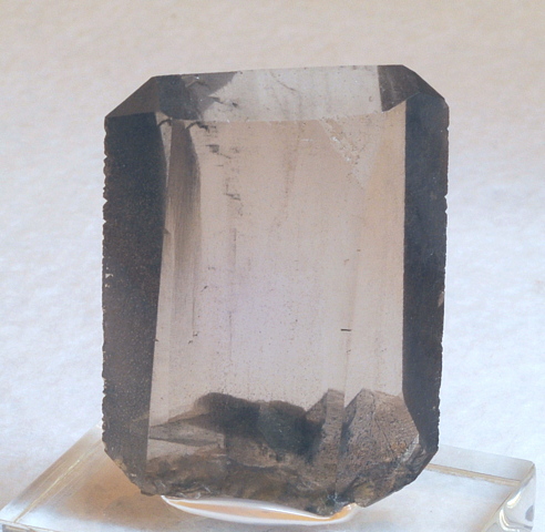 Geschlossenes Gwindel| H: 5 cm; F: Planggenstock, Uri, Schweiz; Sammlung: Gebrüder Anton und Rudi Watzl (www.watzlminerals.com)