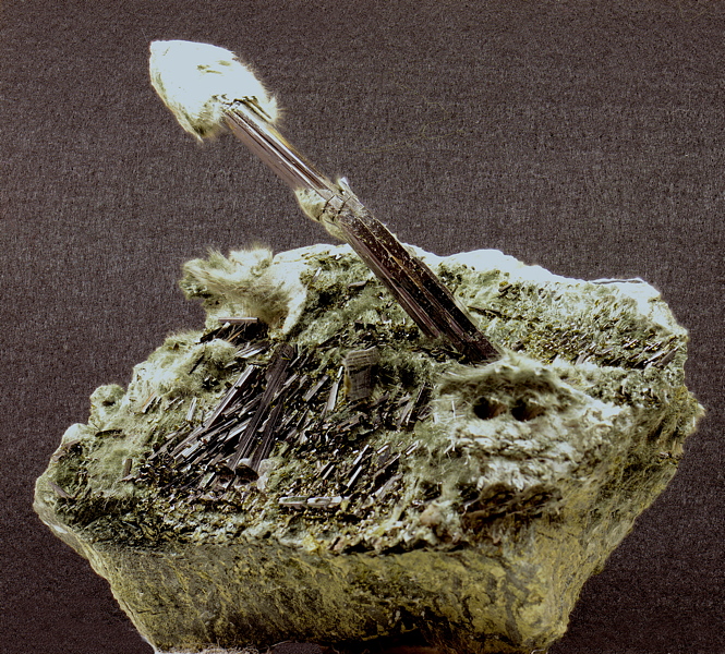 Super Epidotstufe mit Byssolith| B: ca. 16cm; F: Knappenwand; Finder: Gerhard und Hannes Hofer. 