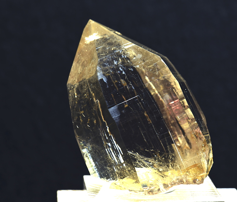 klarer Quarz| H: ca. 5 cm, F: Raurisertal; Finder: Klaus Pirchner und Christian Eisenbock 