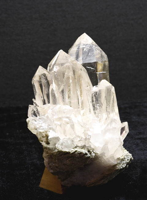 Klare Bergkristallgruppe| H: 7 cm; F: Scheissgraben, Habachtal; Finder: Franz Millgramer, Herbert Vorreiter, Ferdinand Kaltenhauser