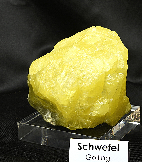 Schwefel-Kristall| h: 5 cm; F: Golling; Finder: Herbert Löser