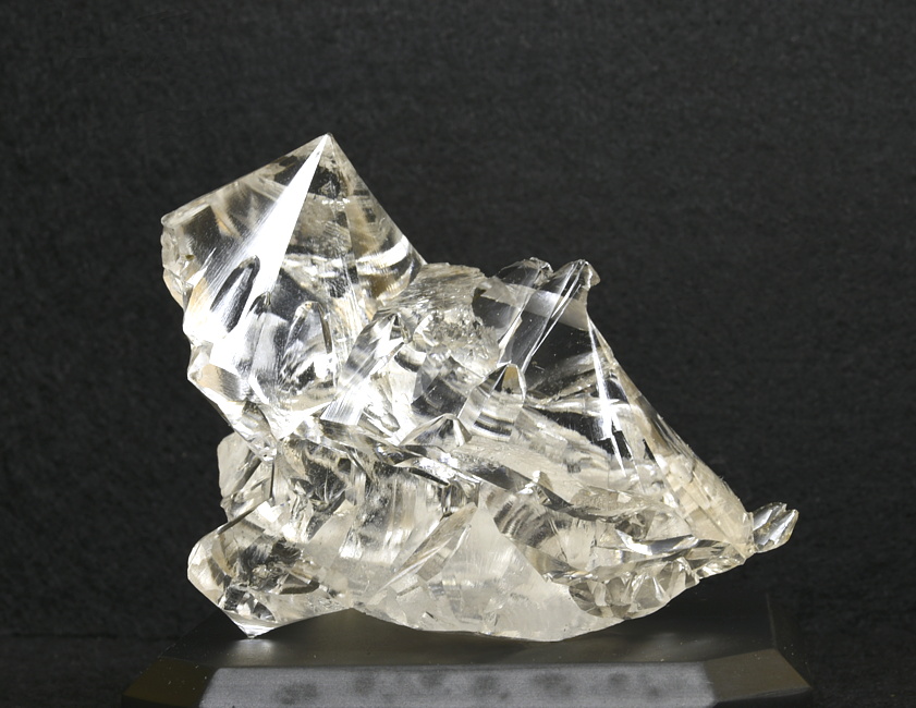 Angelöster Quarz| B: 5 cm; F: Felbertal, Salzburg; Sammler: Wolfgang Vötter