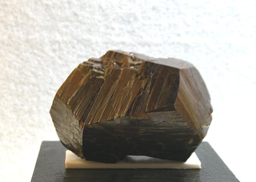 Pyrit| B: 5 cm; F: Elschekamm, Ankogel, Kärnten; Sammlung: Erzabtei St. Peter, Salzburg (#15038)