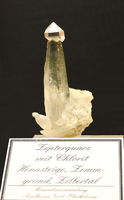 Zepterquarz mit Chlorit| H: 6 cm; F: Hennsteige, Zemmgrund, Zillertal, Tirol; Sammler: Karlheinz Gerl