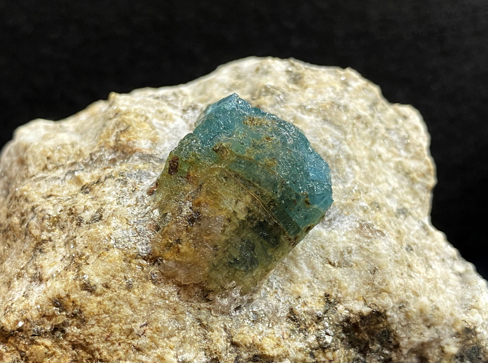 Aquamarin| KL=2cm, Fundort: Untersulzbachtal; Finder: Josef Ahm