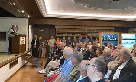 Olivier Roth sprach zum Thema 'Wie wird dei MineralienINFO in der Schweiz wahrgenommen?'