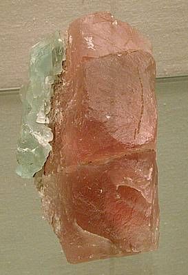 Rosafluorit mit grünem Fluorit - Piz Rondadura GR, (HxBxT: 12x7x6cm; 1939.01)
