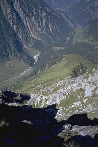 Beim Rückwärtsschauen, sieht man die zurückgelgte Strecke.