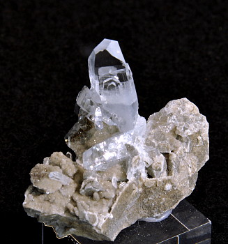 Coelestin-Kristalle auf Matrix| F: La Reuchenette, BE; B: 6cm (Sammlung Kurt Koch)