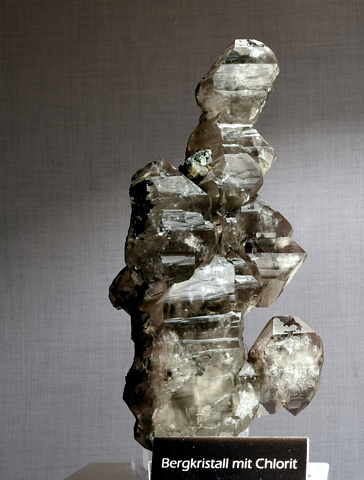 Bergkristall mit Chlorit| H: ca. 12cm; Fundort: Rauris