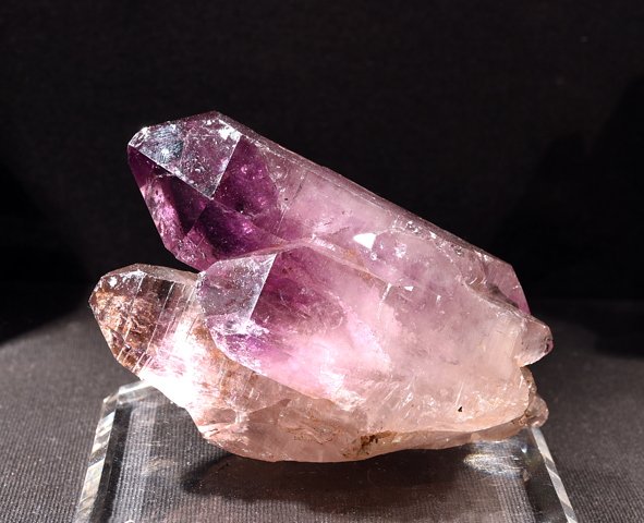 dunkler Amethyst| B: ca. 10cm; Fundort: Rauris