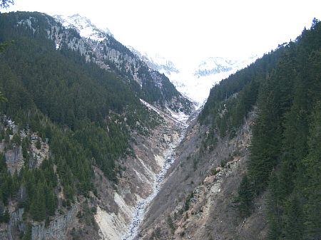 Das Riental im Frühwinter| - es liegt etwas Schnee und der Boden ist mancherorts gefroren.