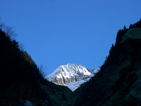 Winterlicher Blick das Riental hinauf| zum Rienzenstock