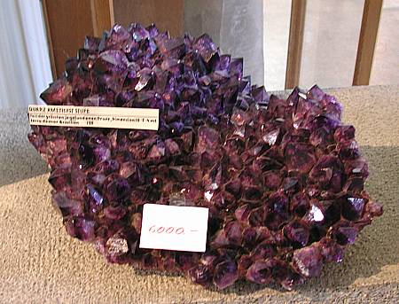 Quarz Amethyst Stufe, Serra da mar, Brasilien| B: ca. 50cm [135], 'Teil der grössten je gefundenen Druse, Dimension: 10x5x4 Meter'