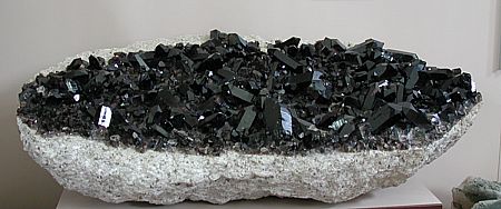 Morion auf ausgelaugtem Granit, Göscheneralp, UR| B: ca. 60 cm [10166]