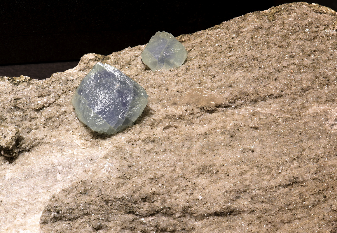 grüner Fluorit auf Matrix| BB: ca. 7 cm; F: Binntal, VS; Sammlung: Alexandre Blanc 