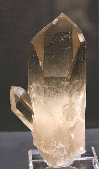 Heller Rauchquarz| H: ca. 12 cm; F: Hardangervidda, Norwegen; Sammlung: Gabriel Risse