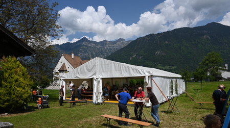 Das grosse Festzelt, wo das 60 Jahre UMF-Jubiläumsessen eingenommen wurde