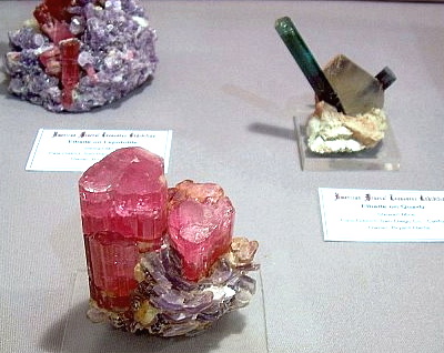 Elbaite von der Stewart Mine (CA)| Kalifornien, USA